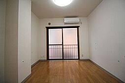 メゾンそれいゆ 202 2階ワンルームのリビング/ダイニング