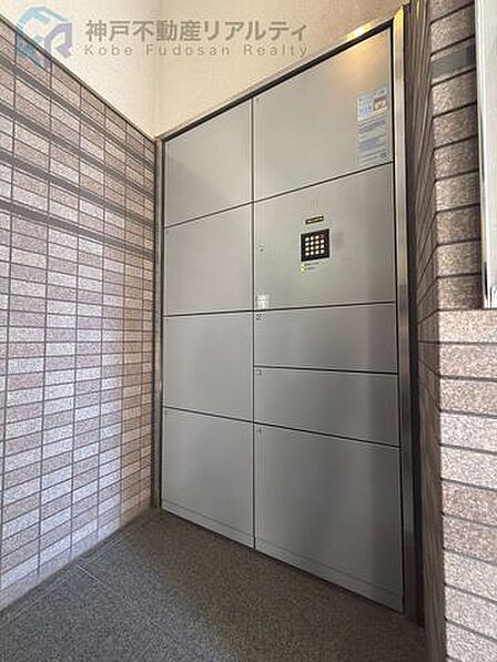 宅配BOXございます♪不在時でもおい受け取りいただけます♪