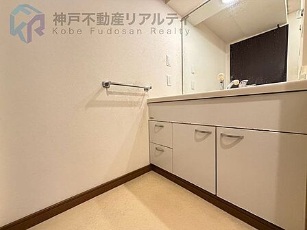 収納付き洗面台♪