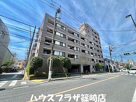 バルコニー南東向きのためよく日が当たります!R8.7月撮影