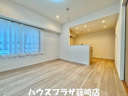 ダイニングテーブルやソファも置けます!