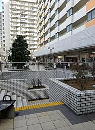 ニュータウンオオクボ 徒歩23分。 1790m