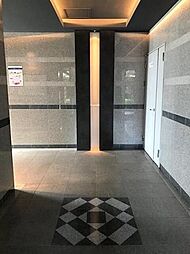 5 / 11