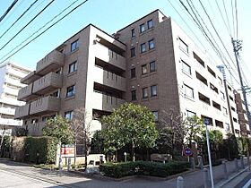 コロネード市ヶ谷  ｜ 東京都新宿区市谷仲之町4-16（賃貸マンション1K・3階・41.44㎡） その1