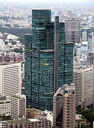 泉ガーデン 徒歩12分。 950m