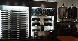 エフワン神田店 徒歩3分。 190m
