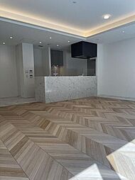 パークマンション鳥居坂 1F 1階2LDKのリビング/ダイニング