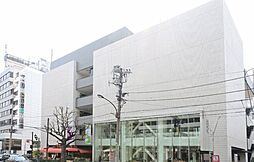 AXISビル 徒歩11分。 870m