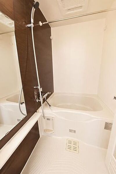 浴室を拡大表示