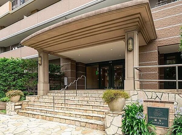 エントランスを拡大表示