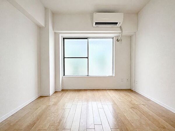 洋室を拡大表示