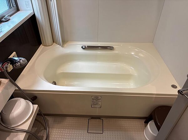 浴室を拡大表示