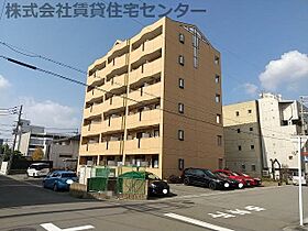 リッチ＆フォース  ｜ 和歌山県和歌山市西仲間町2丁目（賃貸マンション1K・4階・31.02㎡） その1