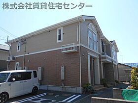 イリーデ西浜  ｜ 和歌山県和歌山市西浜2丁目（賃貸アパート1LDK・2階・41.98㎡） その1