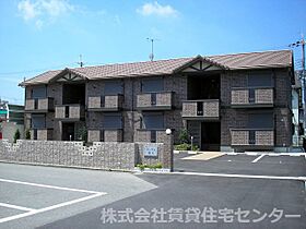 ヴィヴレ堀川  ｜ 和歌山県和歌山市神前（賃貸アパート1DK・2階・38.77㎡） その1