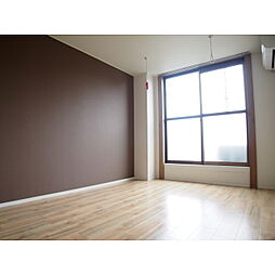 ファミーナシオンＢ 202 2階2DKのリビング/ダイニング