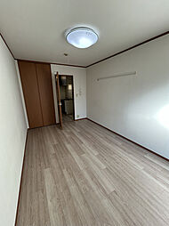 グレースパピヨン 205号室 2階1Kのリビング/ダイニング