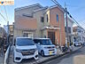 外観：【現地外観写真】◆2階建！3ＬＤＫの住まい◆緑豊かな閑静な住宅地◆駐車2台可（普通車1台・軽1台）◆たっぷりの陽光と心地よい風が舞い込む住まいです◆太陽光発電システム搭載