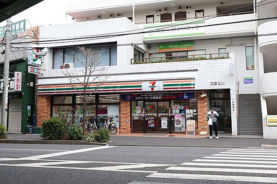セブンイレブン...