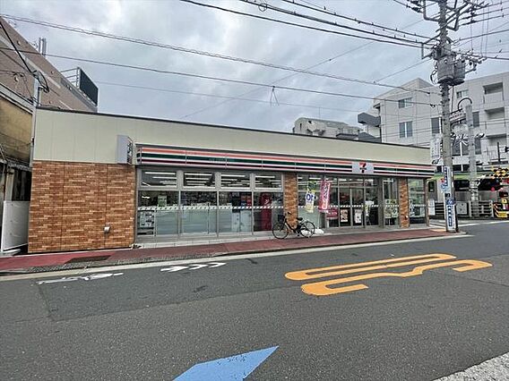 セブンイレブン...