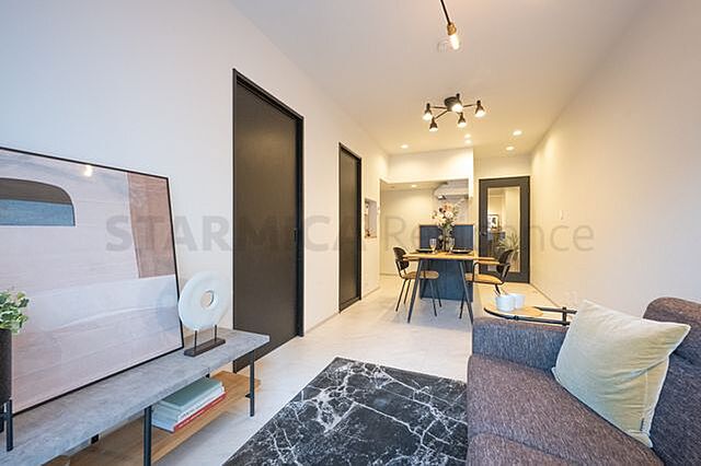 リビング/ダイニング 目黒区青葉台4丁目4-1