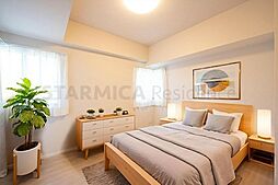 2面採光の洋室は風通しもよく、気持ちよく過ごせそうですね。※家具等はCGによるインテリアイメージです。家具の設置サイズを保証するものではなく、TV配線には配慮しておりません。