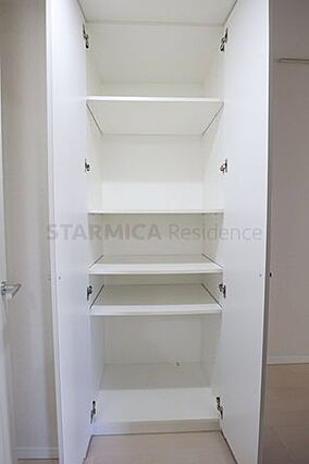 廊下収納は掃除...