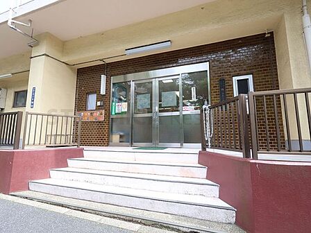 渋谷区立幡ケ谷第三保育園 260m