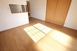 JR高徳線 讃岐牟礼駅 徒歩4分の賃貸アパート 2階2LDKのリビング/ダイニング