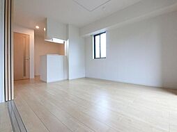 カトルアンソレイエ 1階2LDKのリビング/ダイニング