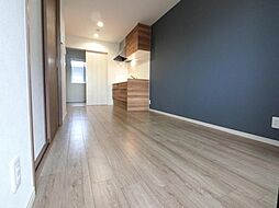 近江鉄道八日市線 新八日市駅 徒歩4分の賃貸アパート 1階1LDKのリビング/ダイニング