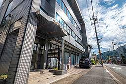 川田御出町3−5