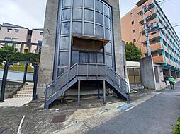 リーファーストビル