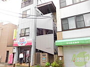 全室3戸総戸数の少ない建物です