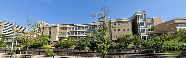 画像3:神戸市立夢野の丘小学校 654m
