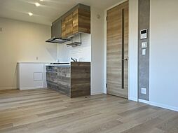 フレグランスホワイトハーベスト 2階1LDKのリビング/ダイニング