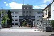 高校「長野県飯田高校まで1224m」
