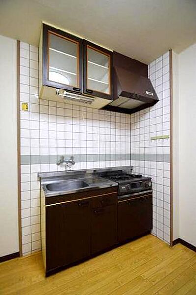 画像6:2口ガスコンロ設置可能な大きめのキッチン(*^_^*)