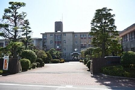 御殿場市立御殿場南小学校 1800m