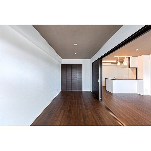 ラ・ドルチェ・ヴィータ中津駅前