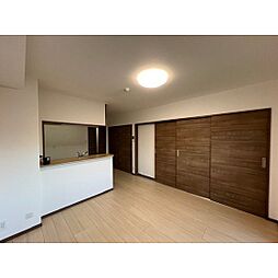 RSRレジデンス中津 205 2階3LDKのリビング/ダイニング