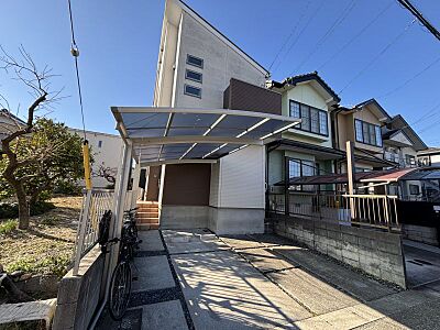 外観：築浅中古一戸建て！さわやかな雰囲気の外観です。