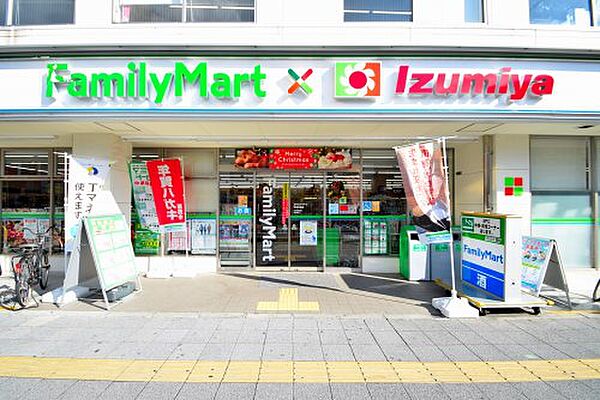 画像22:【スーパー】ファミリーマート×イズミヤ・寺田町東店まで374ｍ