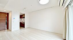 飾り過ぎないシンプルな内装と偏り過ぎないデザインで統一しました。