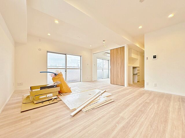 リビング/ダイニング ライオンズマンション六義園 11階/-