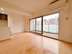 居心地の良い空気感は、暮らしのステージを彩り、心からのやすらぎと満足感を与えてくれます。