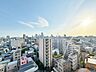 バルコニー：窓を開けると広がる青空。心をリフレッシュして日々を過ごしていきましょう。