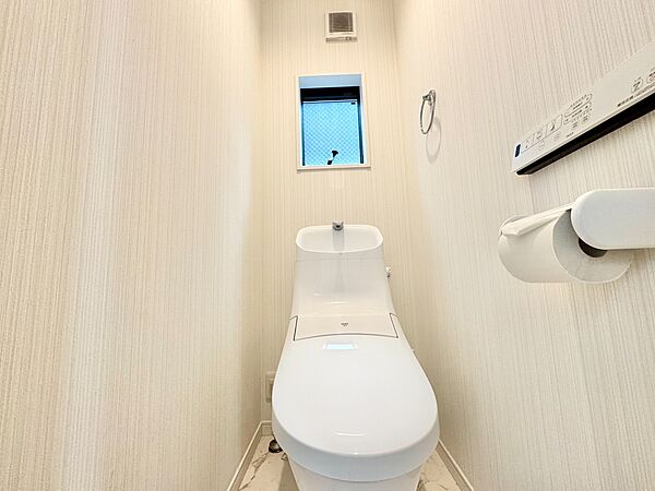 トイレを拡大表示
