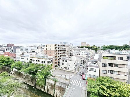 頬をなでる、優しい風を感じることが出来ます。