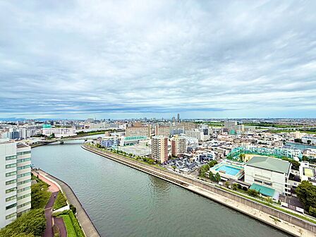 頬をなでる、優しい風を感じることが出来ます。